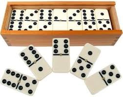 JOUETS Jeu de Dominos 28 Pièces